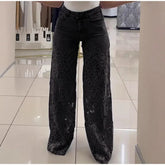 Calça Jeans Bettina™ em Denim Moderno com Renda Artesanal Floral / Estilo e Conforto Casual Chic para Looks Memoráveis