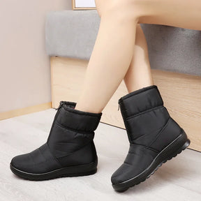 Bota Feminina de Inverno Peluciada Impermeável - Luana